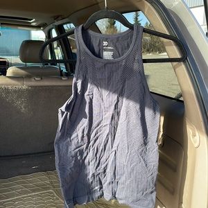 Women’s workout tank top